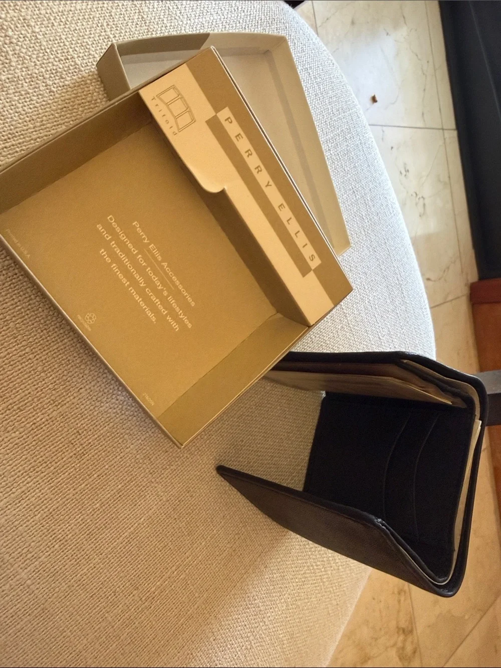 Perry Ellis Black Leather Card & Key Holder Wallet